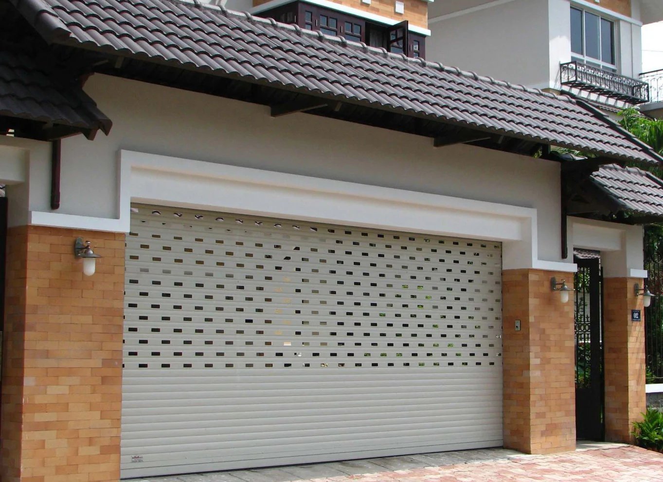 Dòng cửa cuốn khe thoáng Austdoor A48i