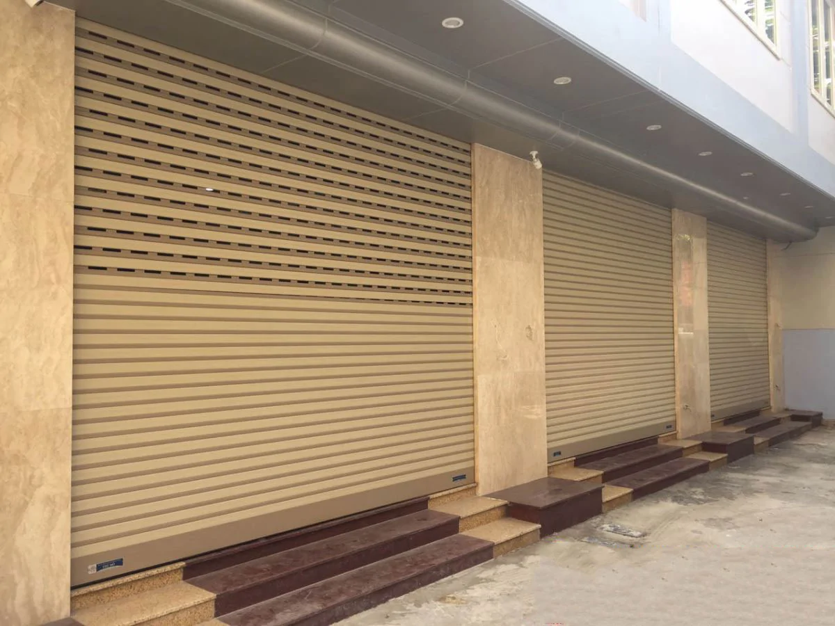 Cửa cuốn khe thoáng C70